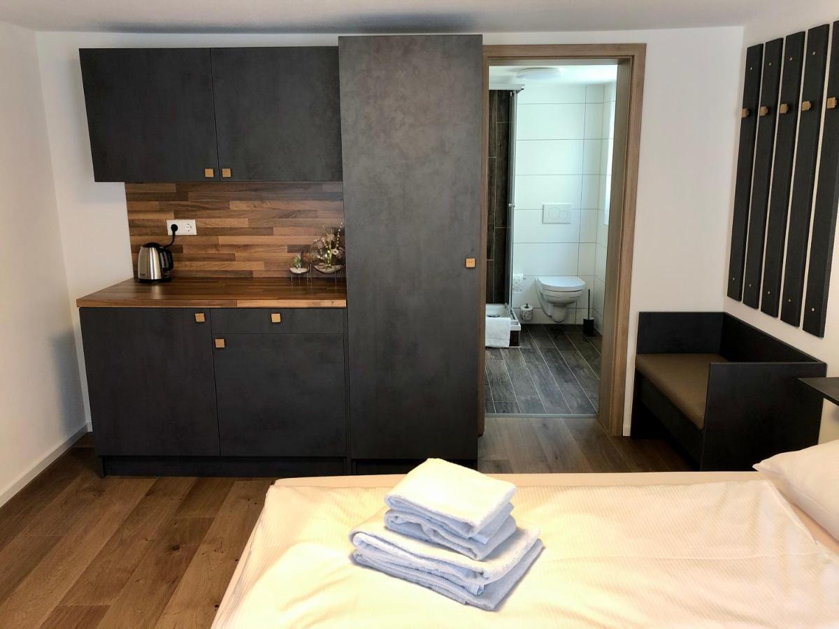 City Apartments, Outlet 100 Meter Metzingen  Eksteriør bilde